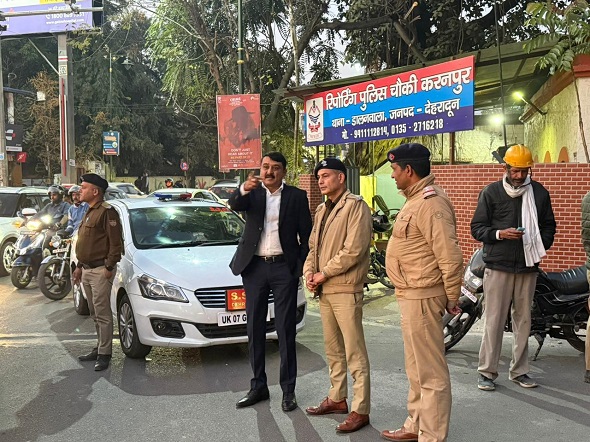 यातायात नियम तोड़ने वालों पर दून पुलिस का सख्त रुख जारी