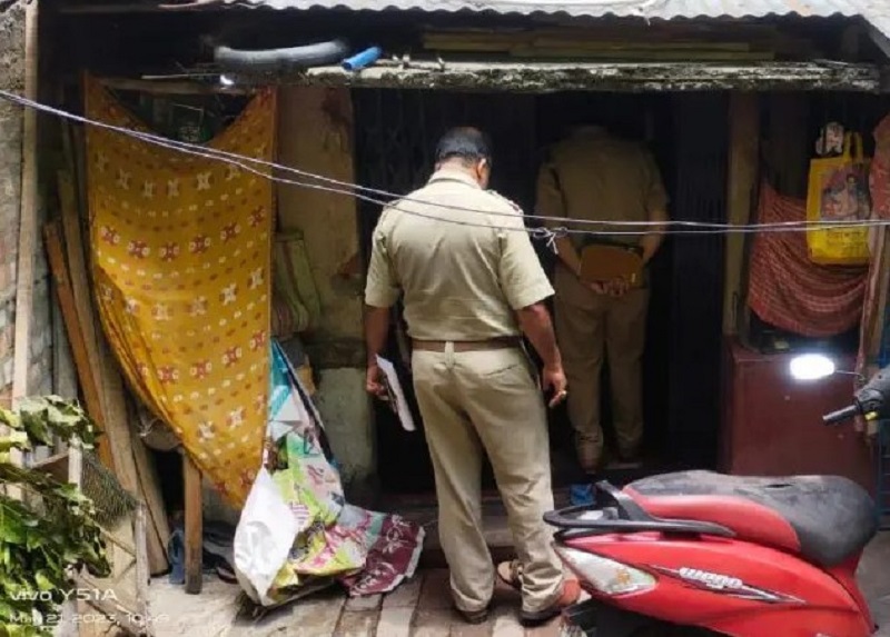 पिथौरागढ़ पुलिस ने प0 बंगाल से दबोचा लाखों रुपयों की ऑनलाइन धोखाधड़ी करने वाले दो साइबर ठगों को: