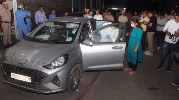 पंचकूला में सामूहिक आत्महत्या की दिल दहला देने वाली घटना, देहरादून के एक ही परिवार के 7 सदस्यों ने ज़हर खाकर दी जान