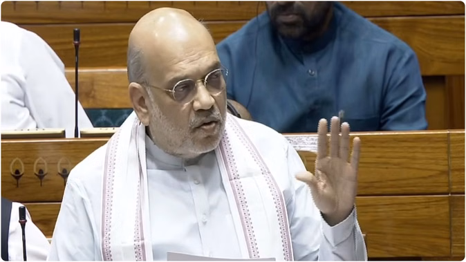 संसद लाइव: ‘विपक्ष ओम बिरला को मर्यादा न सिखाए’, लोकसभा स्पीकर के खिलाफ अविश्वास प्रस्ताव पर बरसे अमित शाह