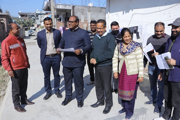 मुख्य निर्वाचन अधिकारी जनता से लिया फीडबैक