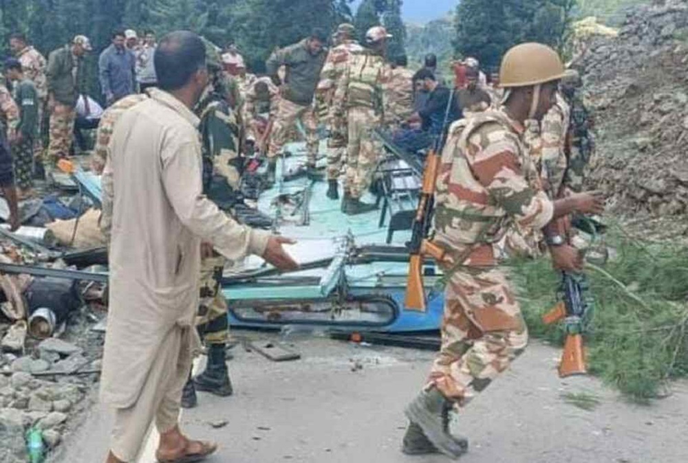 भारत-तिब्बत सीमा पुलिस (आईटीबीपी) की दुर्घटनाग्रस्त बस में पिथौरागढ़ का जवान भी शहीद.