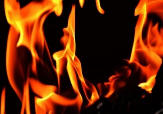 दिलाराम बाजार स्थित राज प्लाजा में लगी भीषण आग