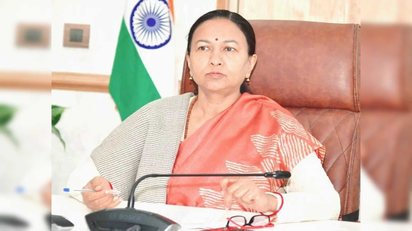 मुख्य सचिव राधा रतूड़ी ने केन्द्रीय गृह मंत्री के 28 नवम्बर को लाल बहादुर शास्त्री प्रशासन अकादमी, मसूरी भ्रमण कार्यक्रम के दौरान सुरक्षा एवं अन्य आवश्यक व्यवस्थाओं की तैयारियों के सम्बन्ध में बैठक की।