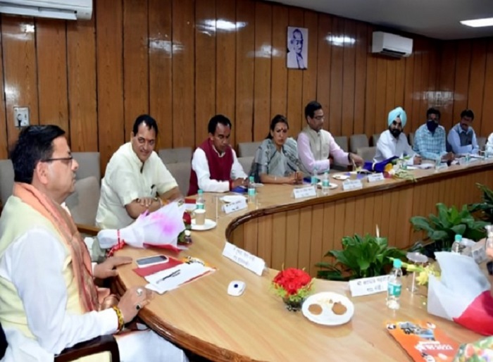 उत्तराखंड सरकार बीते 3 महीने से अपने कैबिनेट विस्तार का रोड में  कर रही तैयार। ।