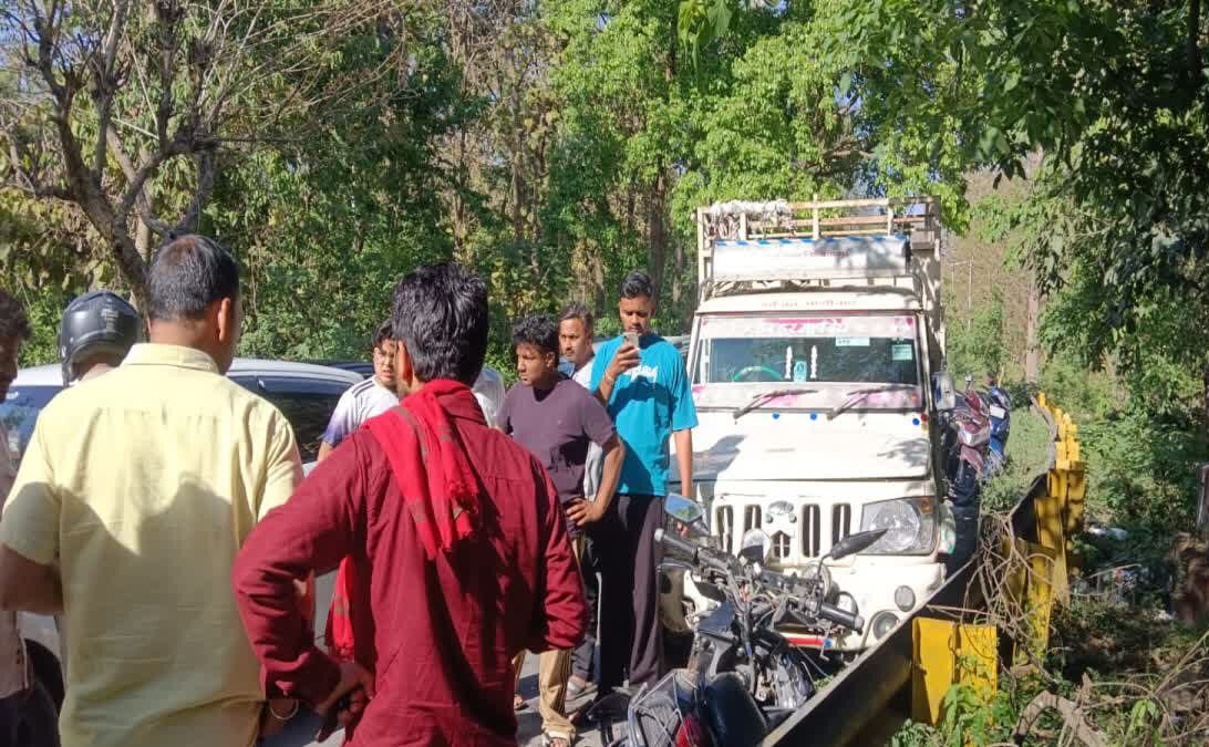 भाखड़ा पुल पर दर्दनाक हादसा: 20 वर्षीय युवती की मौत, सहेली गंभीर घायल