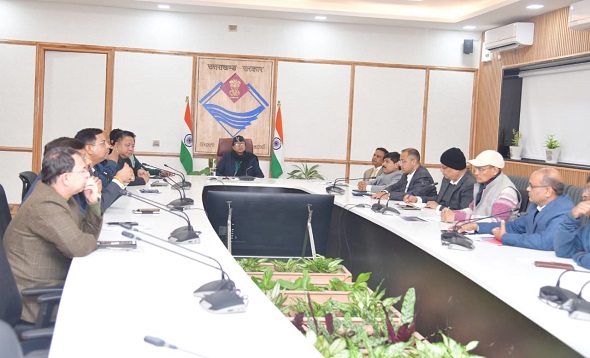 मुख्य सचिव की अध्यक्षता में हुई सचिव समिति की बैठक 