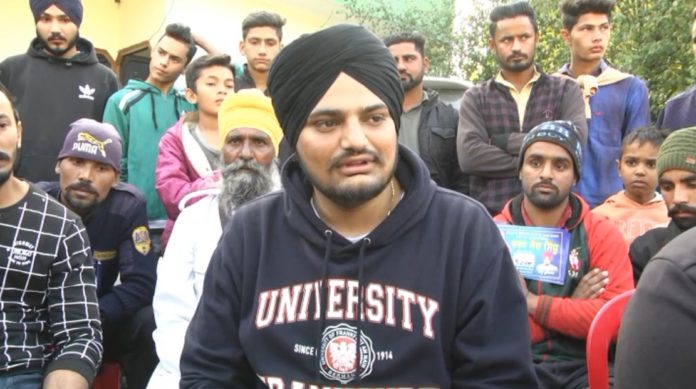 सिद्धू मूसेवाला के सपनों को पूरा होते देखना चाहते हैं गांव वाले, सरकार के सामने रखी ये मांग
