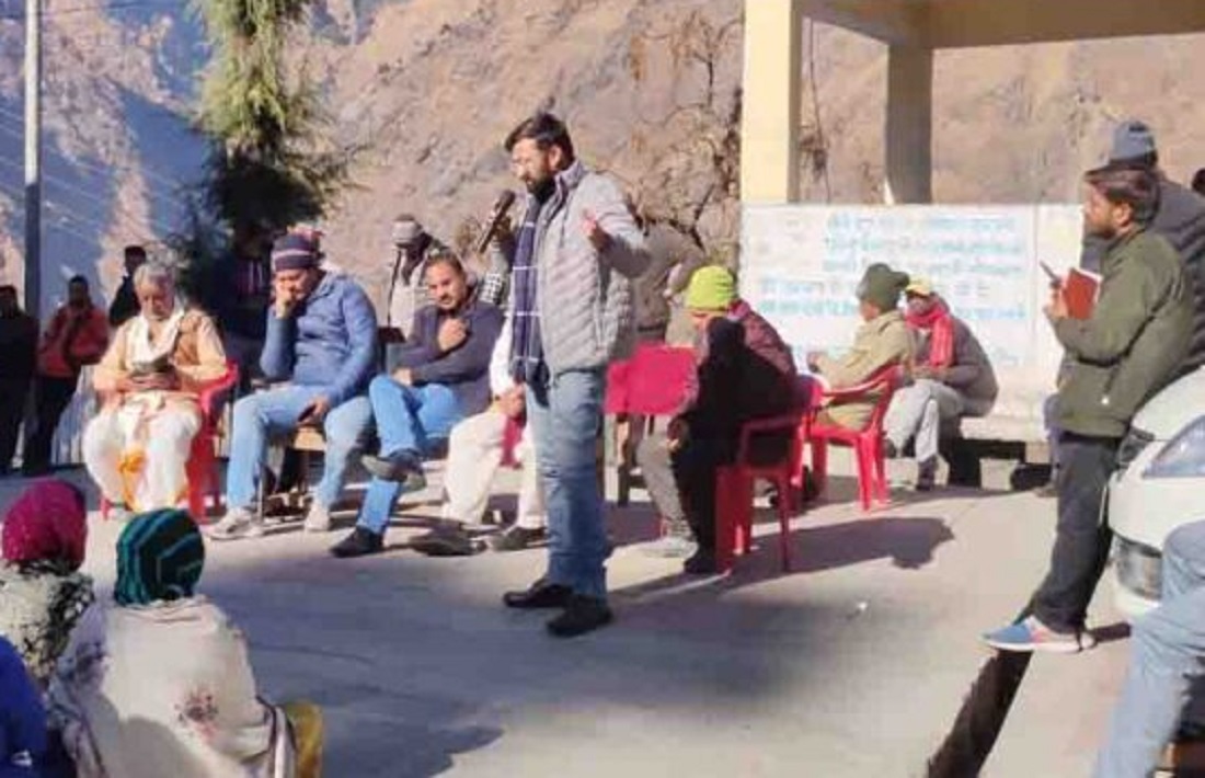 राज्य के कार्यकर्ता और गैरसैंण क्रांति मोर्चा के राज्य संयोजक नमन चंदोला ने कहा कि राज्य सरकार डूबते जोशीमठ शहर की तुलना में एनटीपीसी की सुरक्षा के लिए अधिक चिंतित: