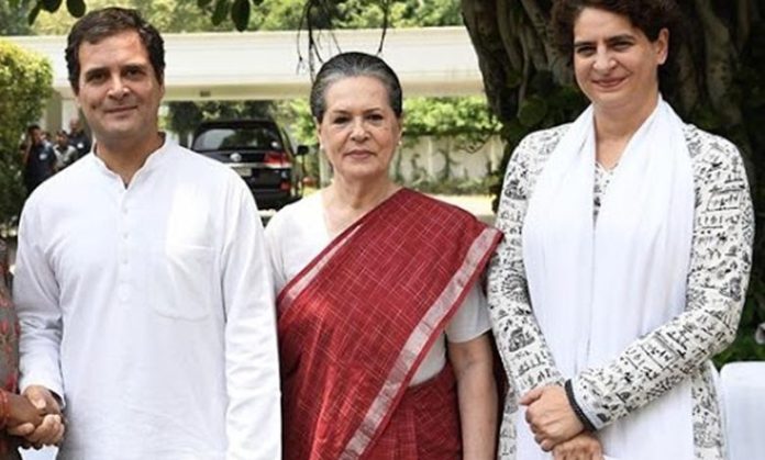 74 नेताओं के साथ ट्रेन से रवाना हुए राहुल, सुबह 7 बजे सिटी रेलवे स्टेशन पर उतरेंगे