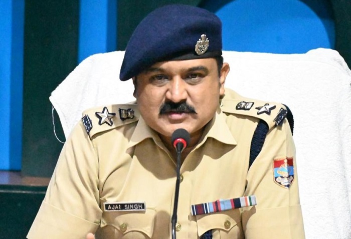 “सब इंस्पेक्टर की मीडिया कर्मियों के साथ बदसलूकी के मामले में एसएसपी की कड़ी कार्रवाई”