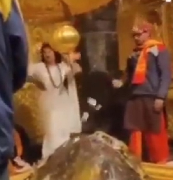 देश के 12 ज्योतिर्लिंगों में से एक उत्तराखंड में विराजमान बाबा केदारनाथ के मंदिर को लेकर एक बार फिर नया विवाद?