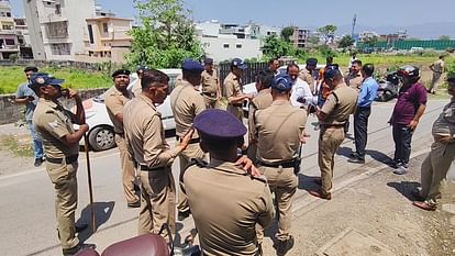 कश्मीरी छात्रों पर बयान के बाद देहरादून में अलर्ट, हिंदू रक्षा दल के अध्यक्ष ललित शर्मा पर मुकदमा दर्ज