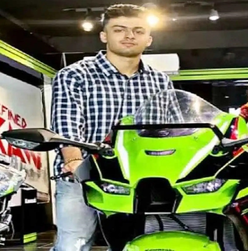 उत्तराखंड में 200 किमी प्रति घंटा की गति से फर्राटा भर रहे युवा यूट्यूबर बाइकर की बाइक डिवाइडर से टकराने से दर्दनाक मौत:
