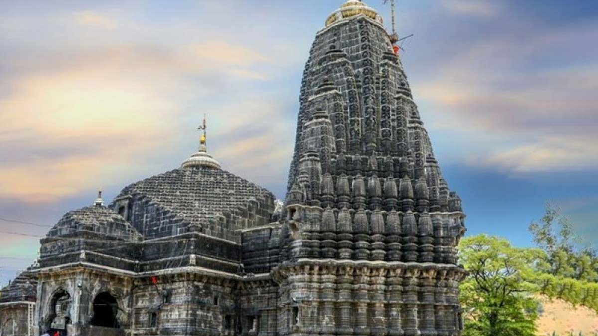 त्र्यंबकेश्वर ज्योतिर्लिंग का रहस्य : जो भारत के महाराष्ट्र राज्य के नासिक जिले में स्थित है