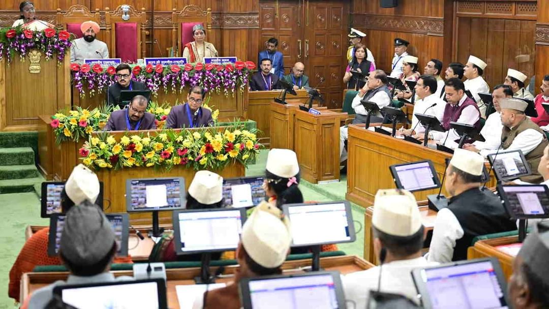 उत्तराखंड रजत जयंती: सदन में छाई पहाड़ी टोपी, पिछौड़ा और नथ, राष्ट्रपति के संबोधन से यादगार बना दिन