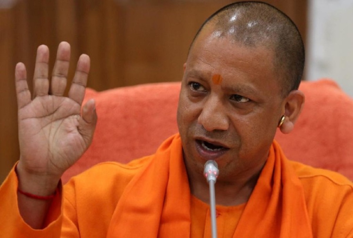 योगी सरकार ने 18 IPS अधिकारियों का किया ट्रांसफर, सौमित्र यादव को डीआईजी 112 लखनऊ की जिम्मेदारी